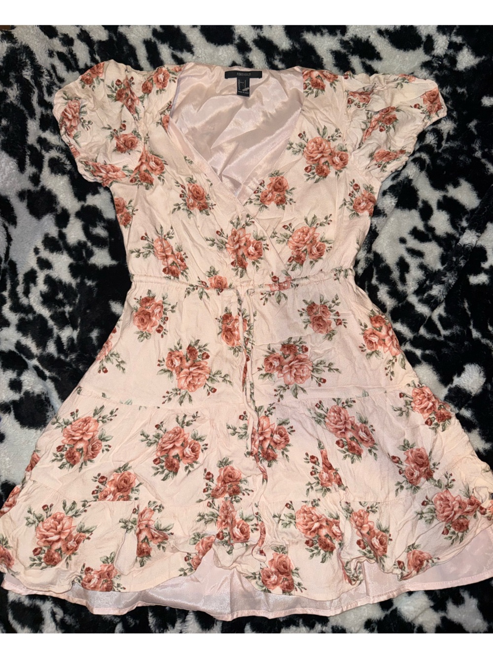 Forever 21 Pink Rose-Print dress S